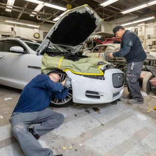 Automotive Paint Repair Milwaukee, WI profile picture